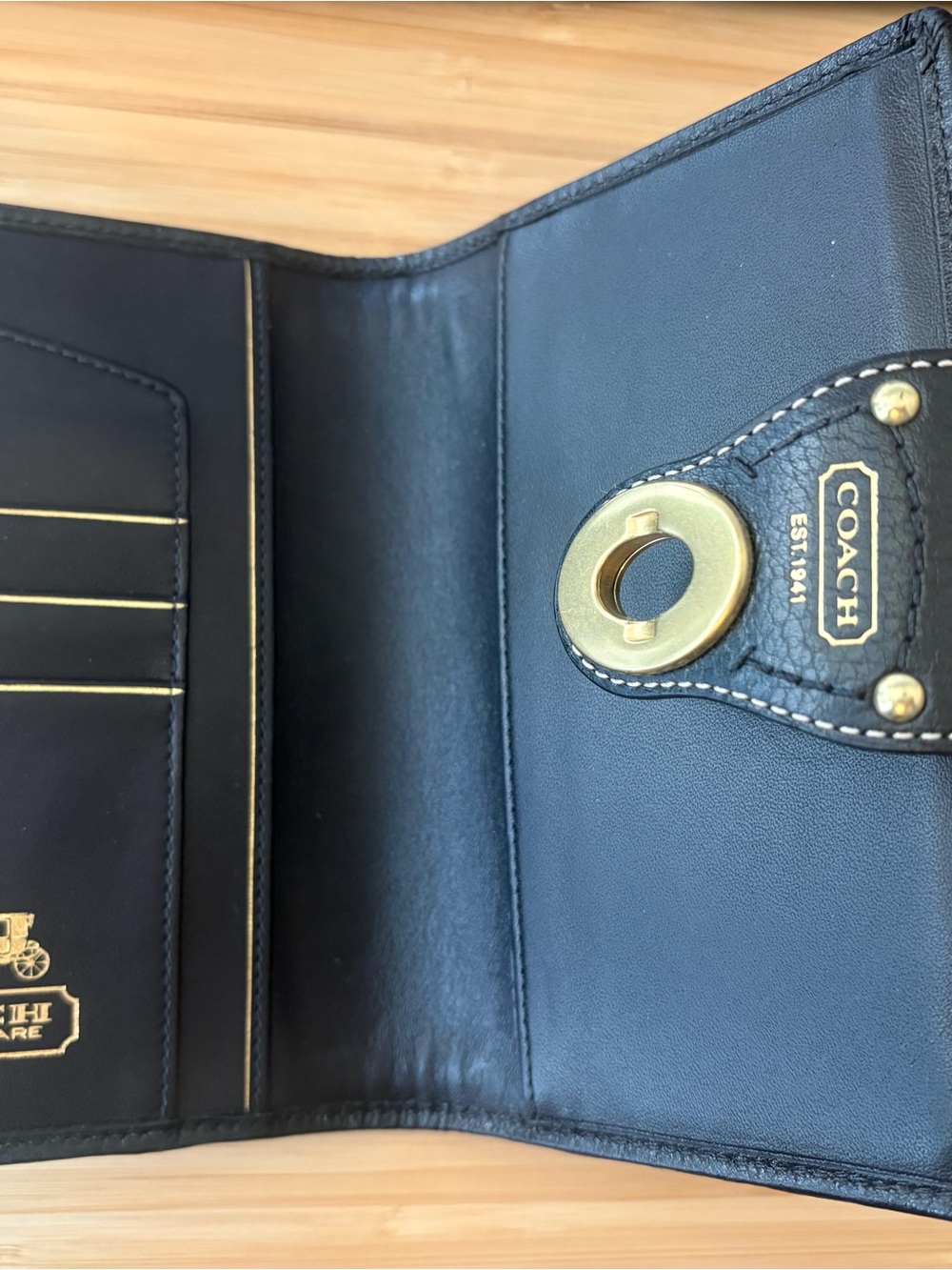Coach Vintage Black Pebbled Leather Agenda Planner Cover with Gold Turnlock - Picture 4 of 6